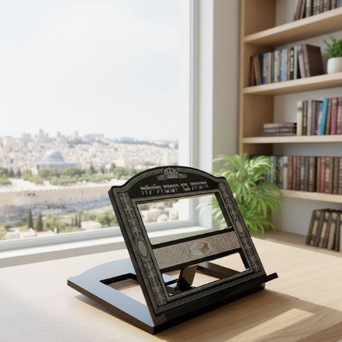שטנדר מהודר מעץ מהגוני עם פלקטה מתכת "פנינה" 38