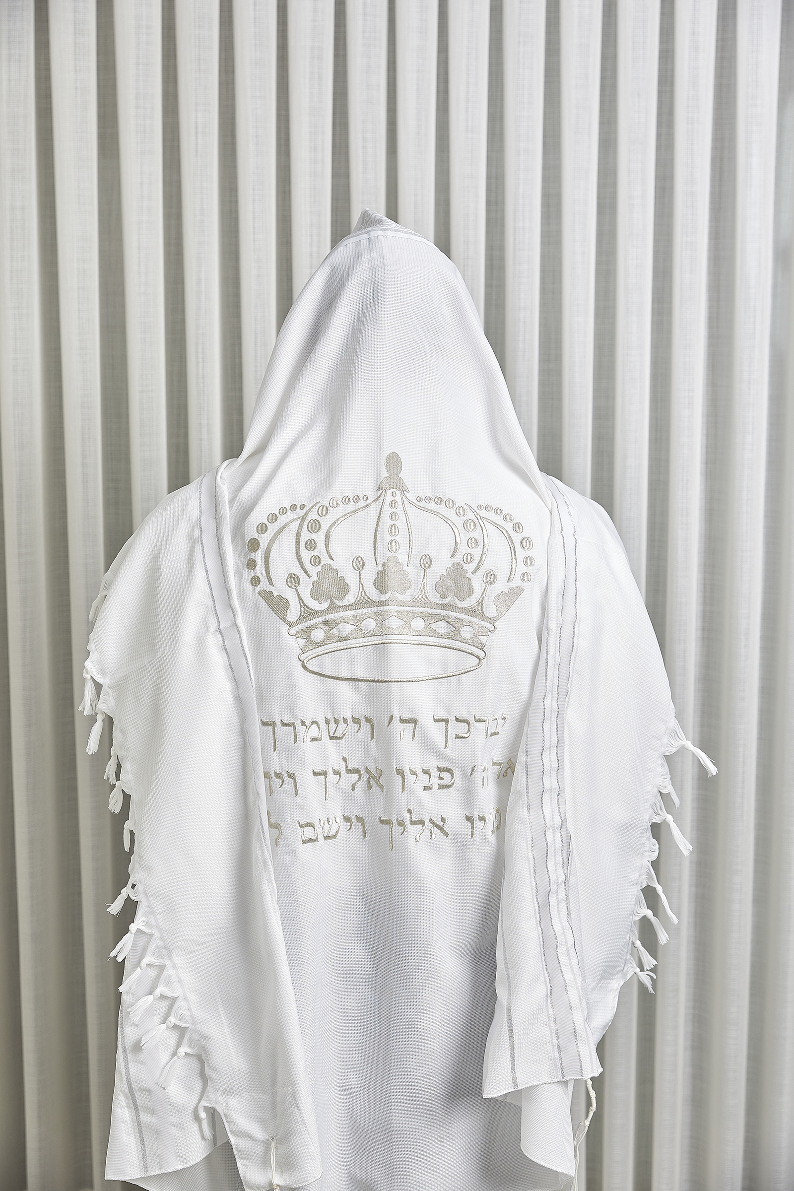 Talit Mofet Size 60 140*185 cm with Silver Stripes - with Embroidery