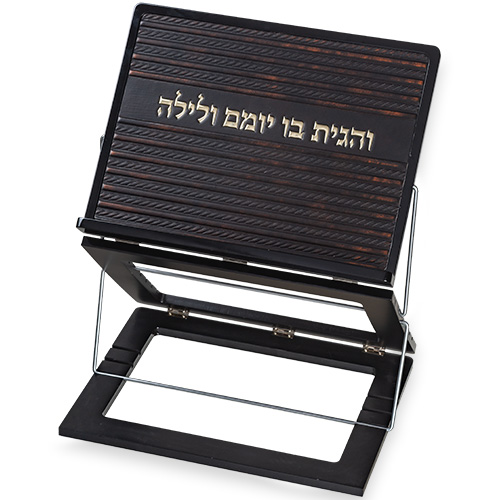 שטנדר עץ מהגוני 3 קומות עם פלקטה דמוי עור 35×32 ס״מ